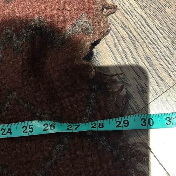 Wilfred Diamond Mosaic wool burgundy grey Reversible Blanket Scarf - Picture 12 of 15